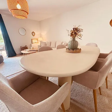 4 Etoiles Bord De Apartamento *